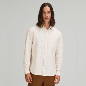 LULULEMON ATHLETICA Men's Commission Long Sleeve Button Shirt cream speckle